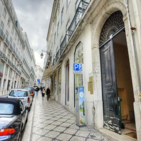 Traveling To Chiado Appartamento