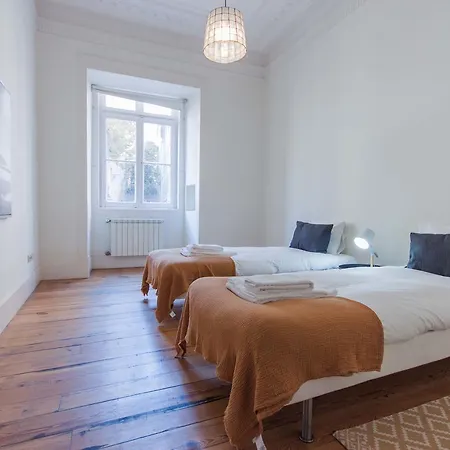 Traveling To Chiado Appartement Lisboa